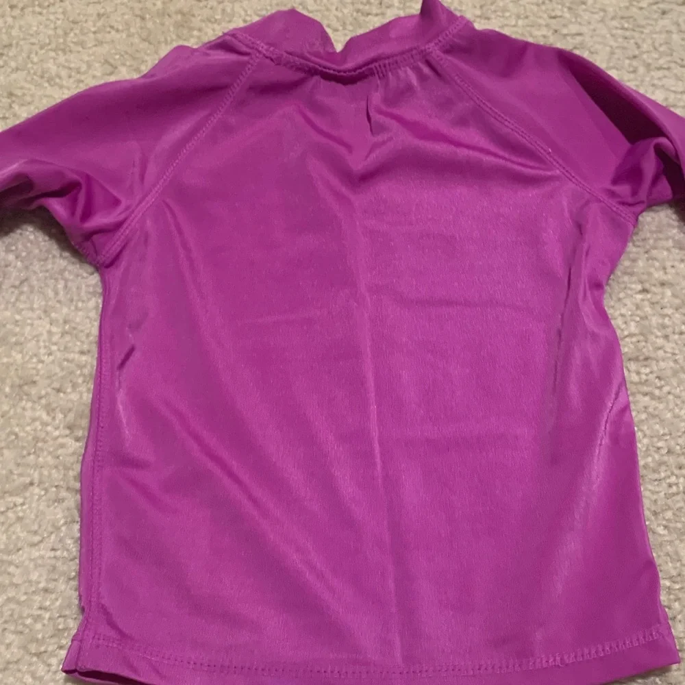 Kids Purple Rash Guard - Picture 3 of 3